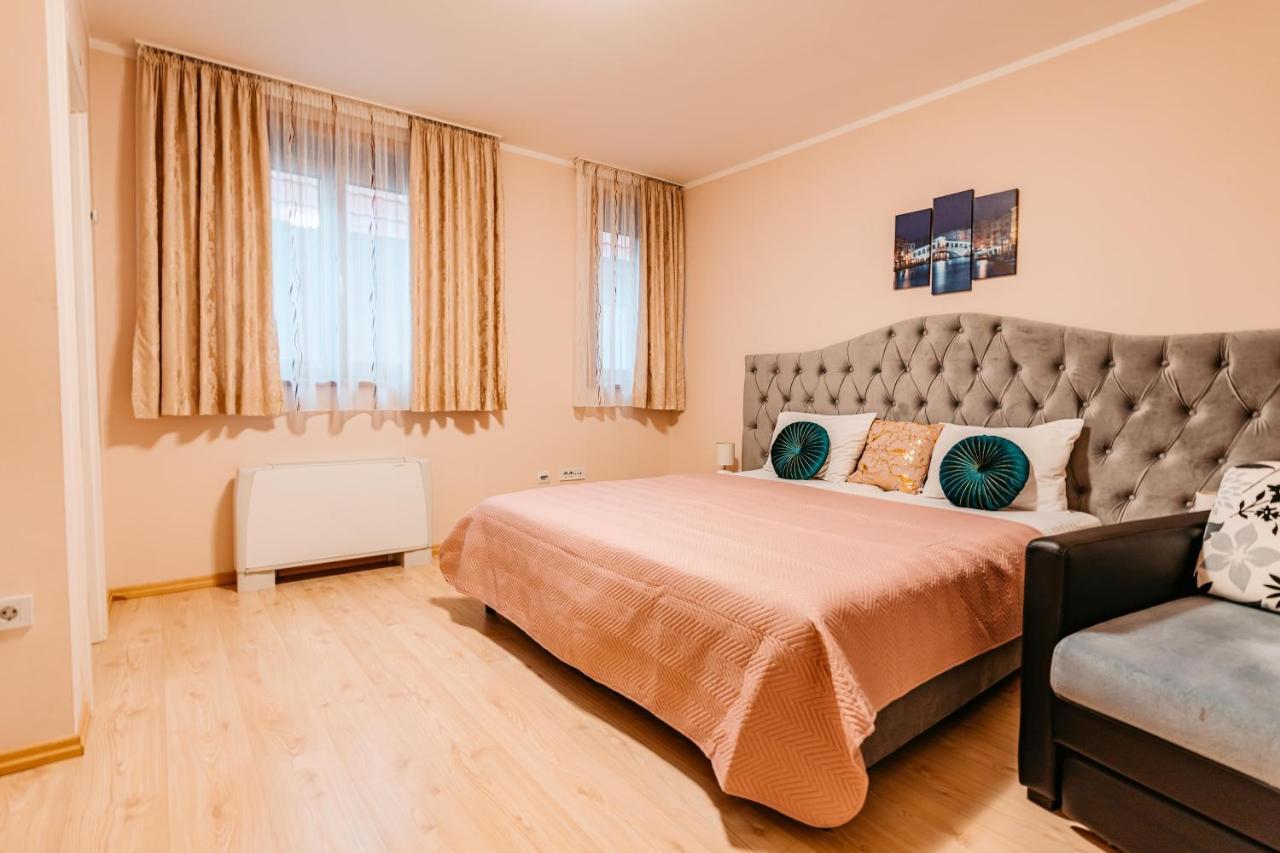 Lotos Depandans Hotel Ni Exterior foto