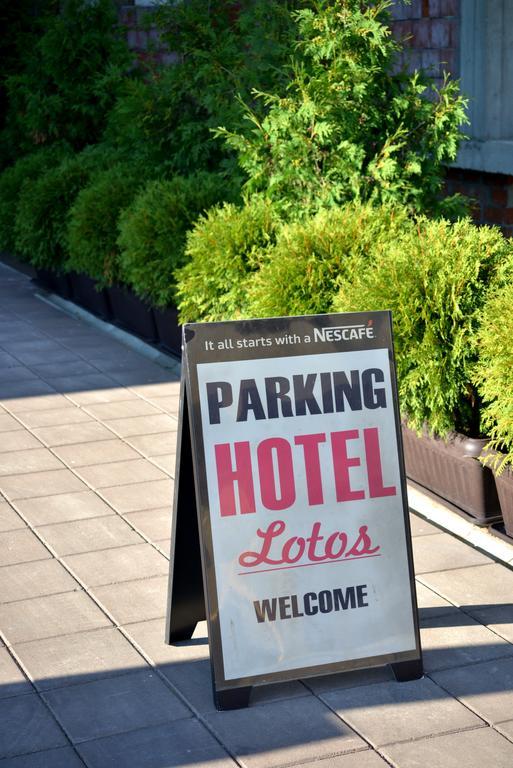 Lotos Depandans Hotel Ni Exterior foto