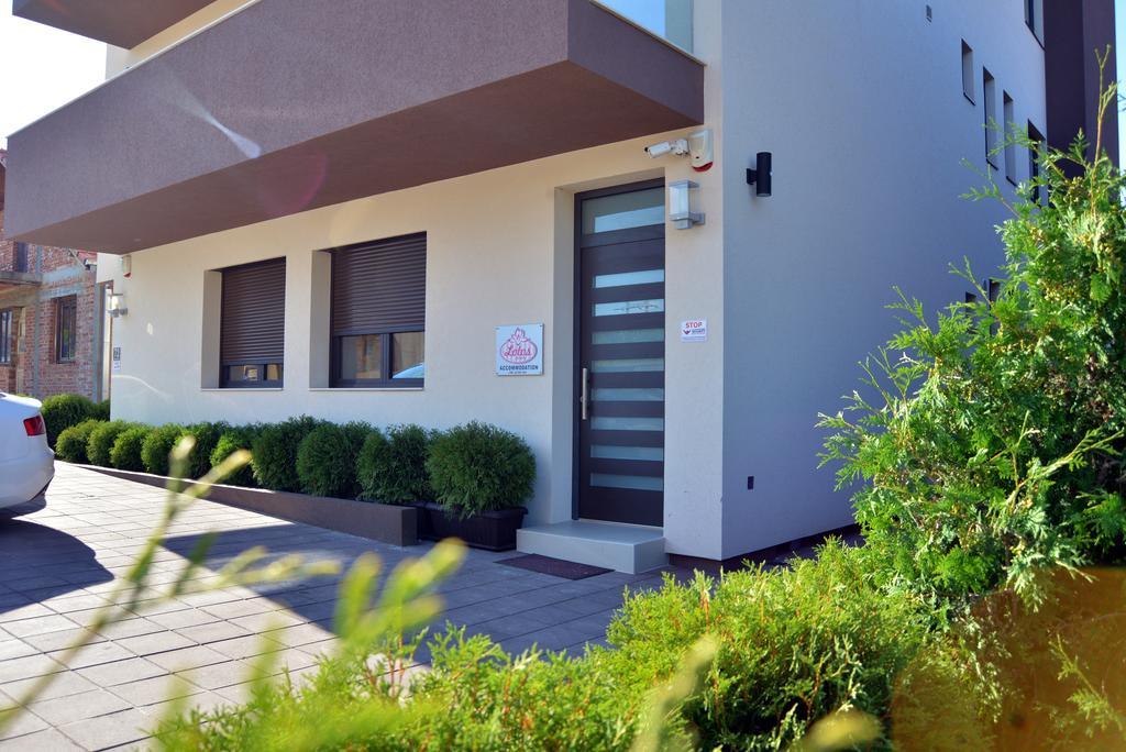 Lotos Depandans Hotel Ni Exterior foto